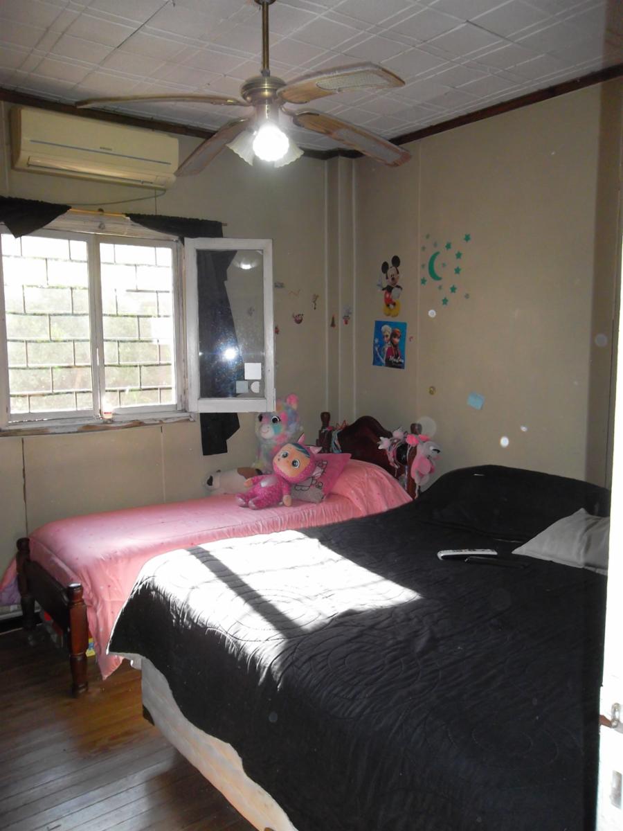 VENTA DE CASA EN LOTE PROPIO DE CUATRO AMB. ZONA CHILAVERT — foto 4