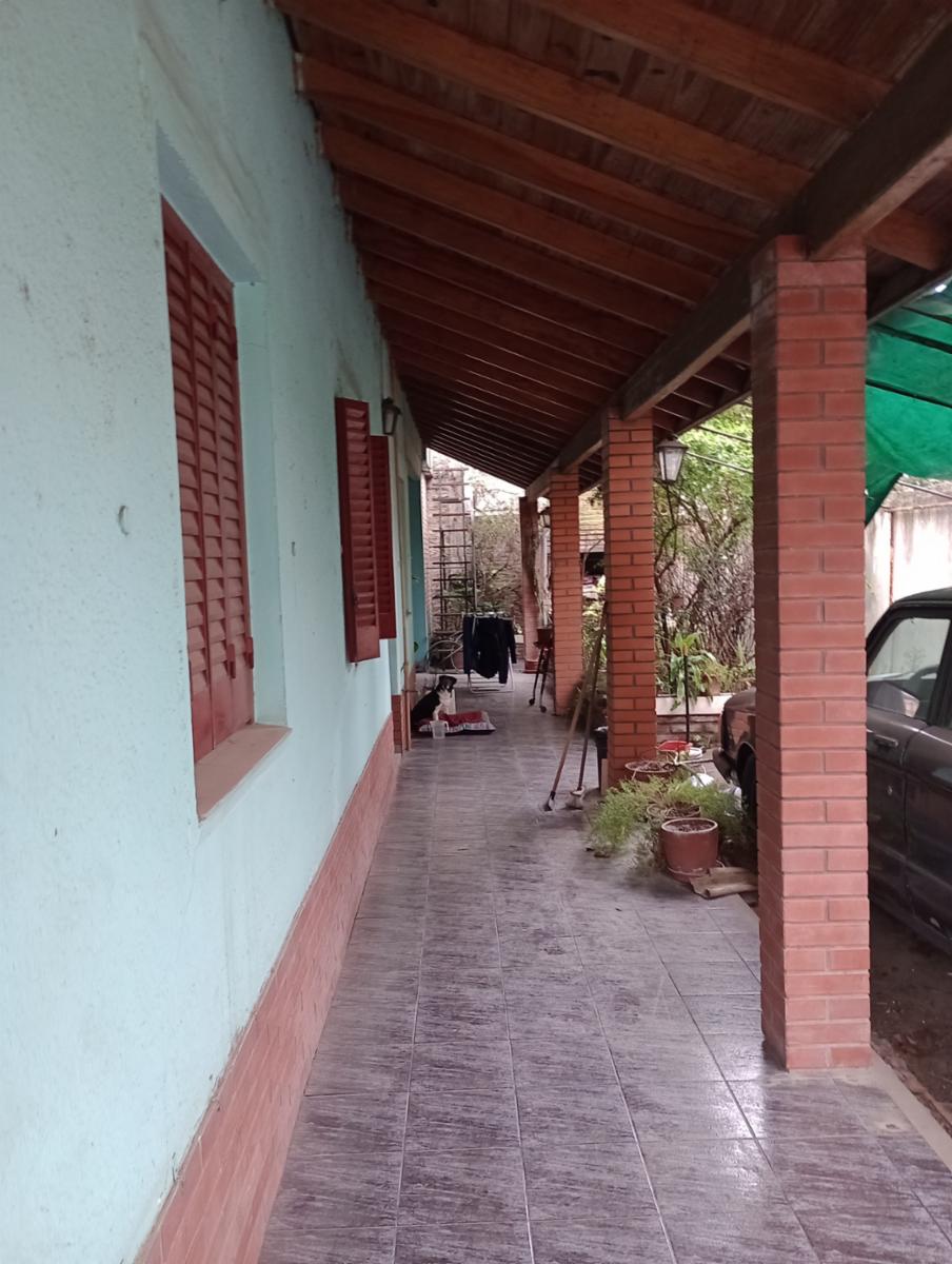 VENTA DE CASA EN LOTE PROPIO DE TRES AMB. ZONA J.L. SUAREZ — foto 3