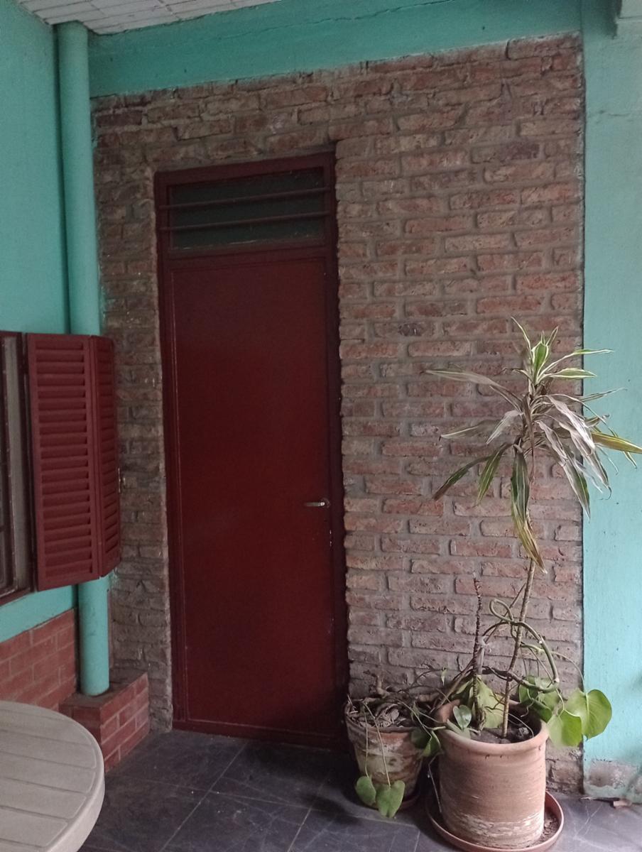 VENTA DE CASA EN LOTE PROPIO DE TRES AMB. ZONA J.L. SUAREZ — foto 10
