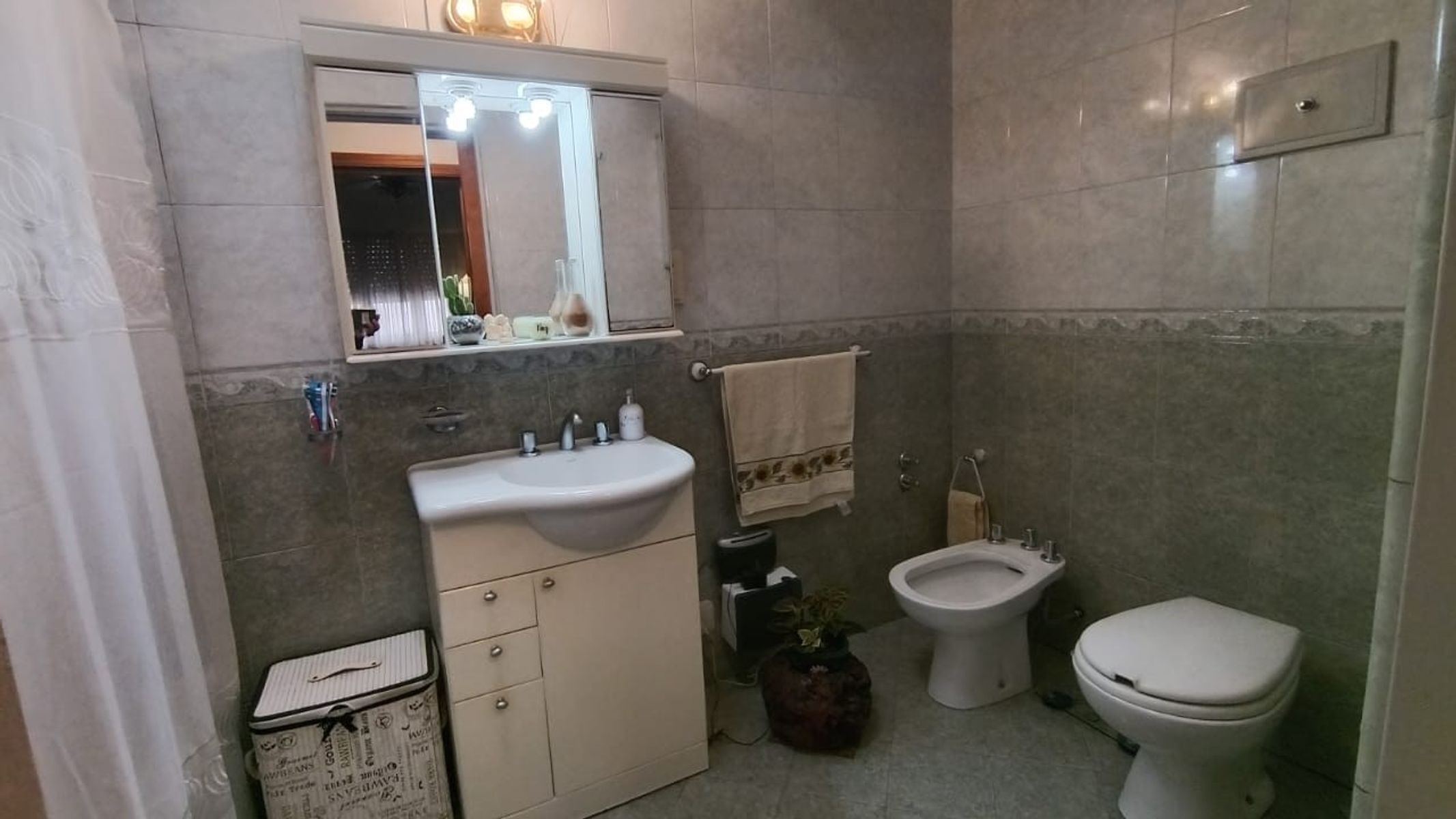 VENTA DE CASA TRES AMB CON COCHERA — foto 7