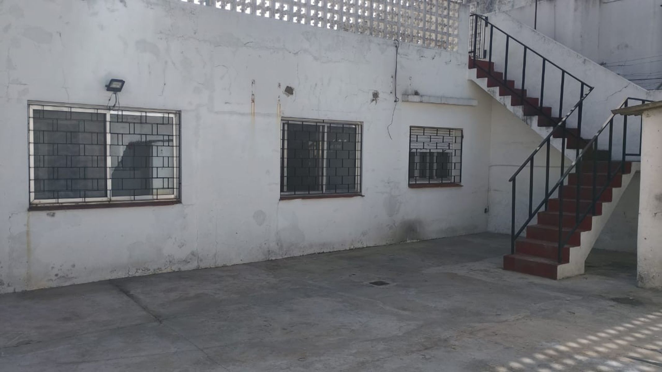 ALQUILER CASA DE TRES AMB. - 8
