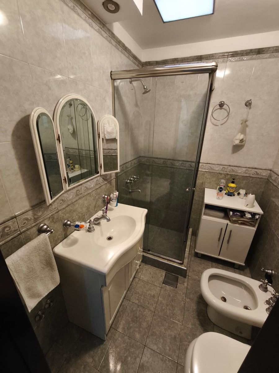 VENTA DE CASA CUATRO AMB. — foto 8