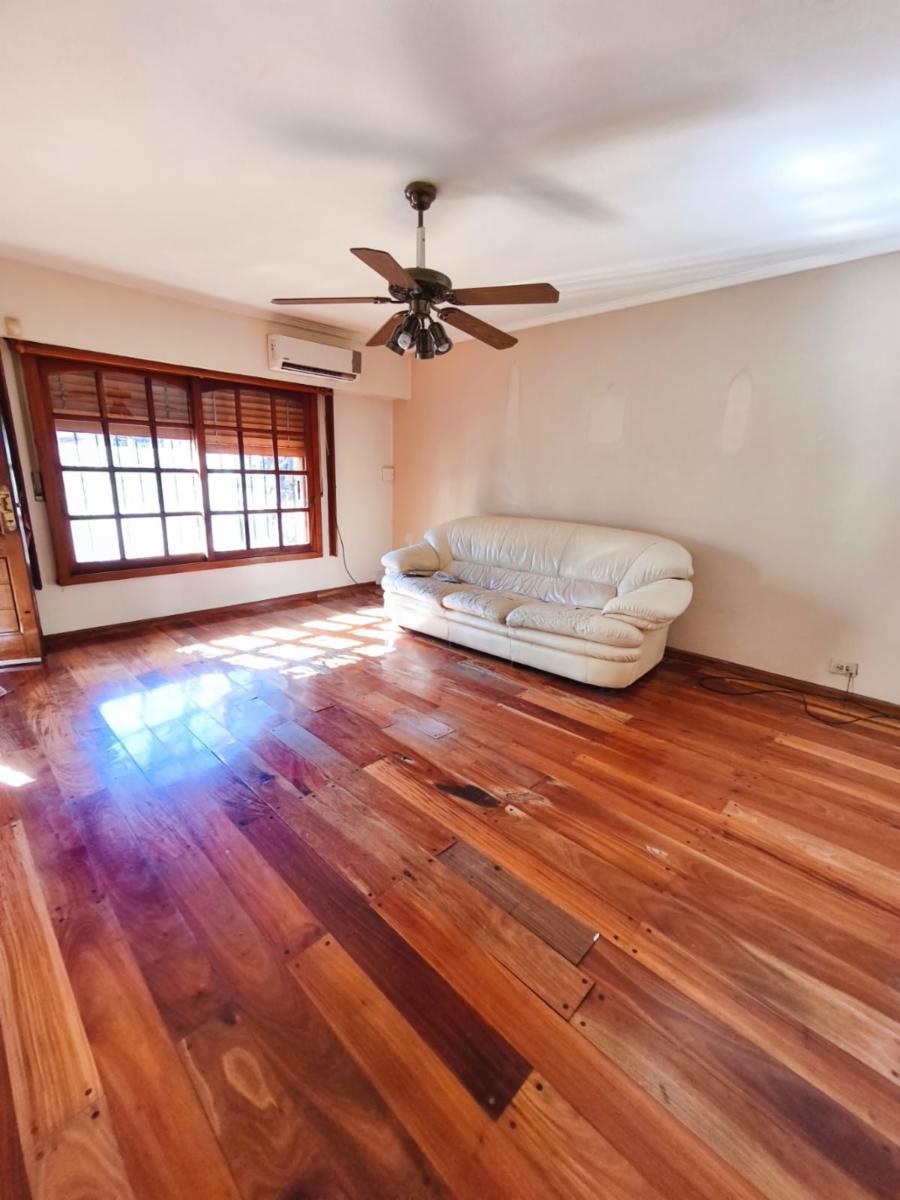 VENTA DE CASA EN TRES AMB. — foto 2