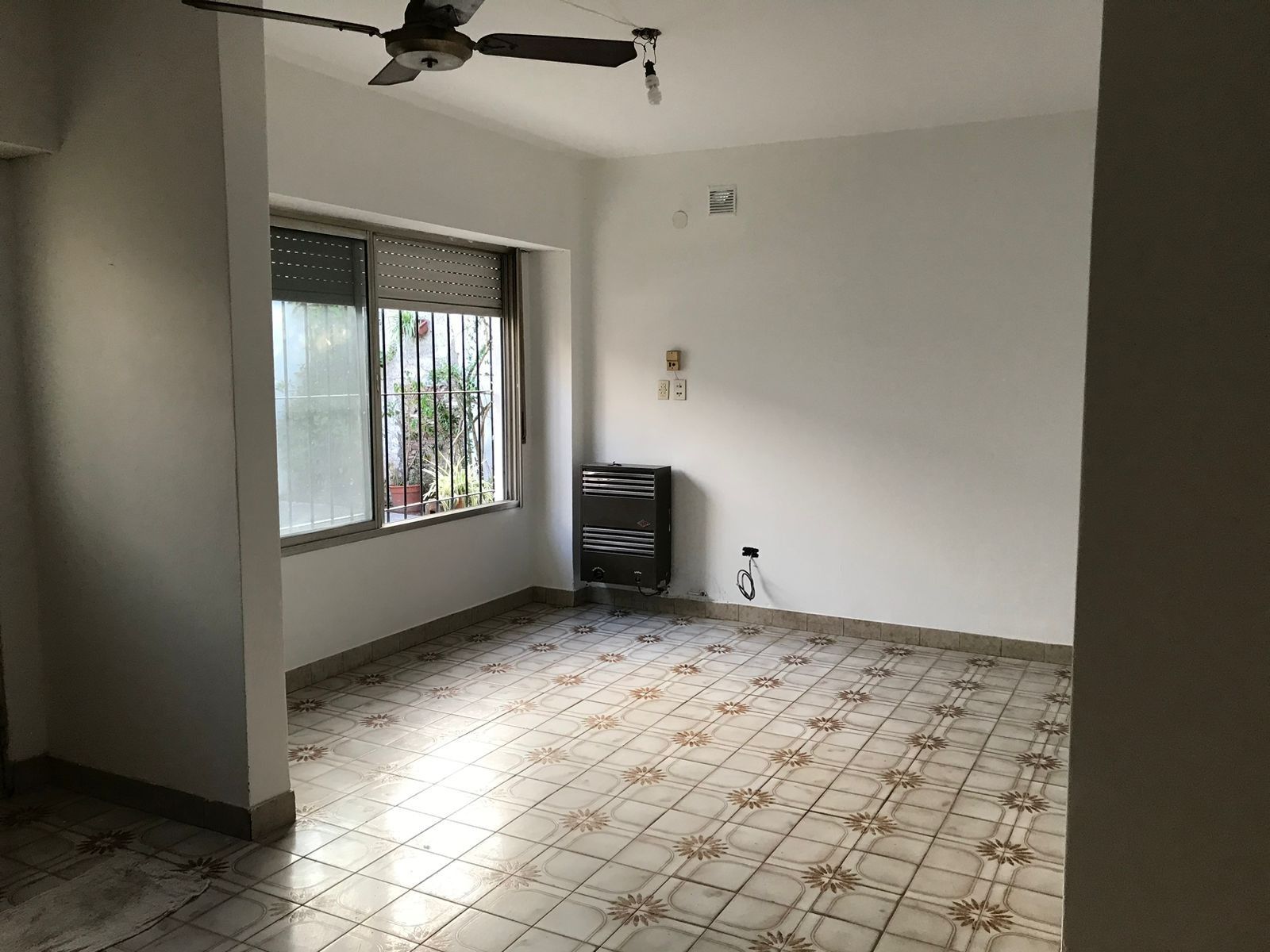 VENTA CASA DE TRES AMB CON COCHERA — foto 6