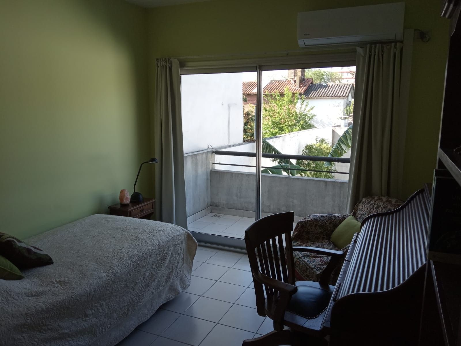VENTA DE HERMOSA CASA DE CUATRO AMB EN MUY BUENA ZONA. — foto 5