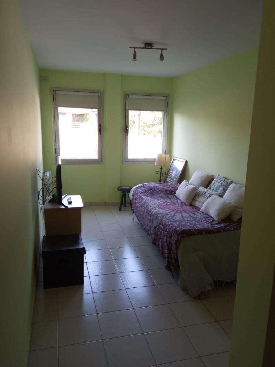 VENTA DE HERMOSA CASA DE CUATRO AMB EN MUY BUENA ZONA. — foto 7