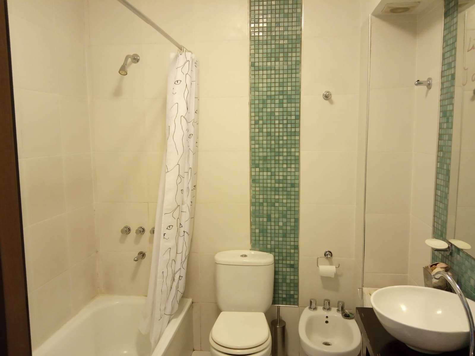 VENTA DE HERMOSA CASA DE CUATRO AMB EN MUY BUENA ZONA. — foto 8