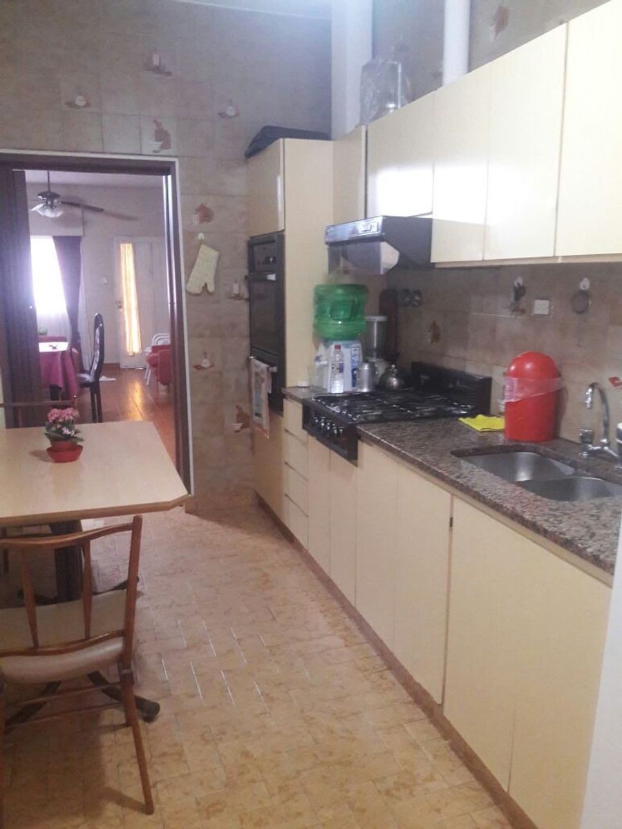 VENTA CASA DE CUATRO AMB. — foto 6