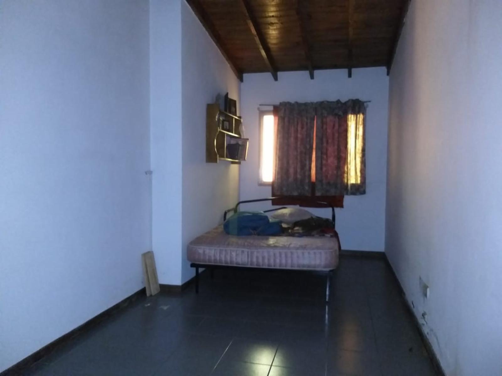 VENTA CASA DE TRES AMB. — foto 4