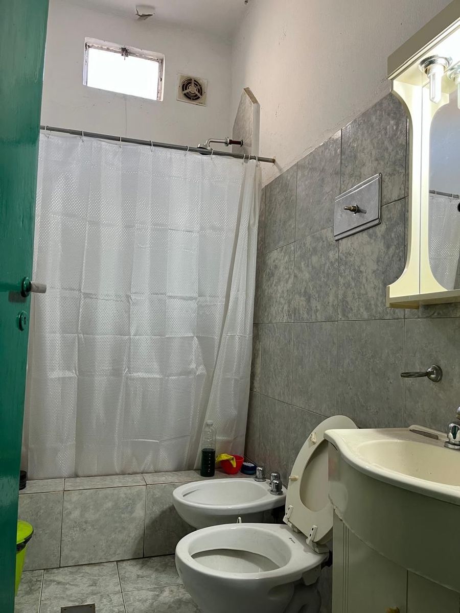 VENTA CASA CUATRO AMB. — foto 4