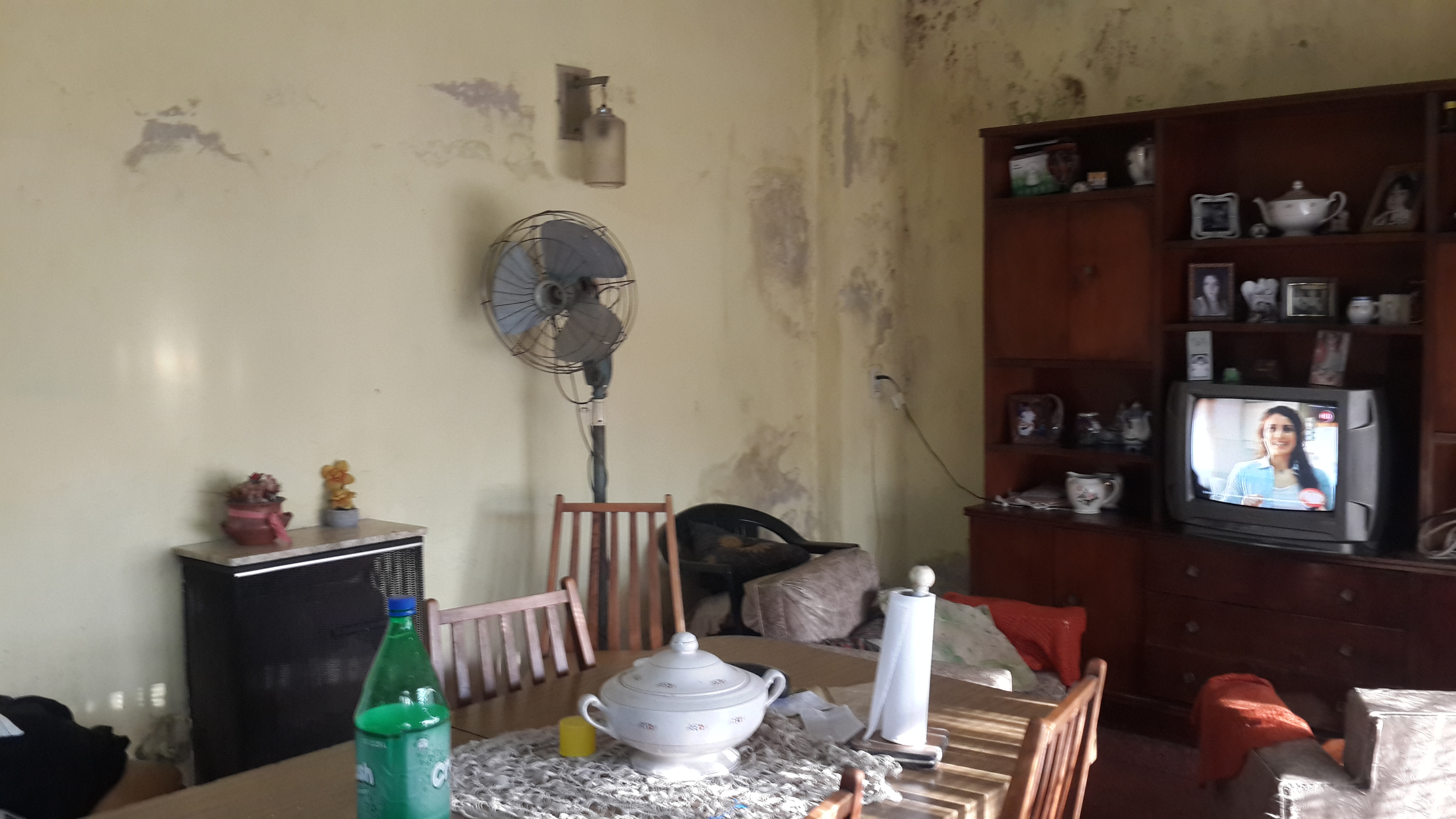 Casa en Ituzaingo Sur para 2 familias. Buena ubicacion, a refaccionar. — foto 2