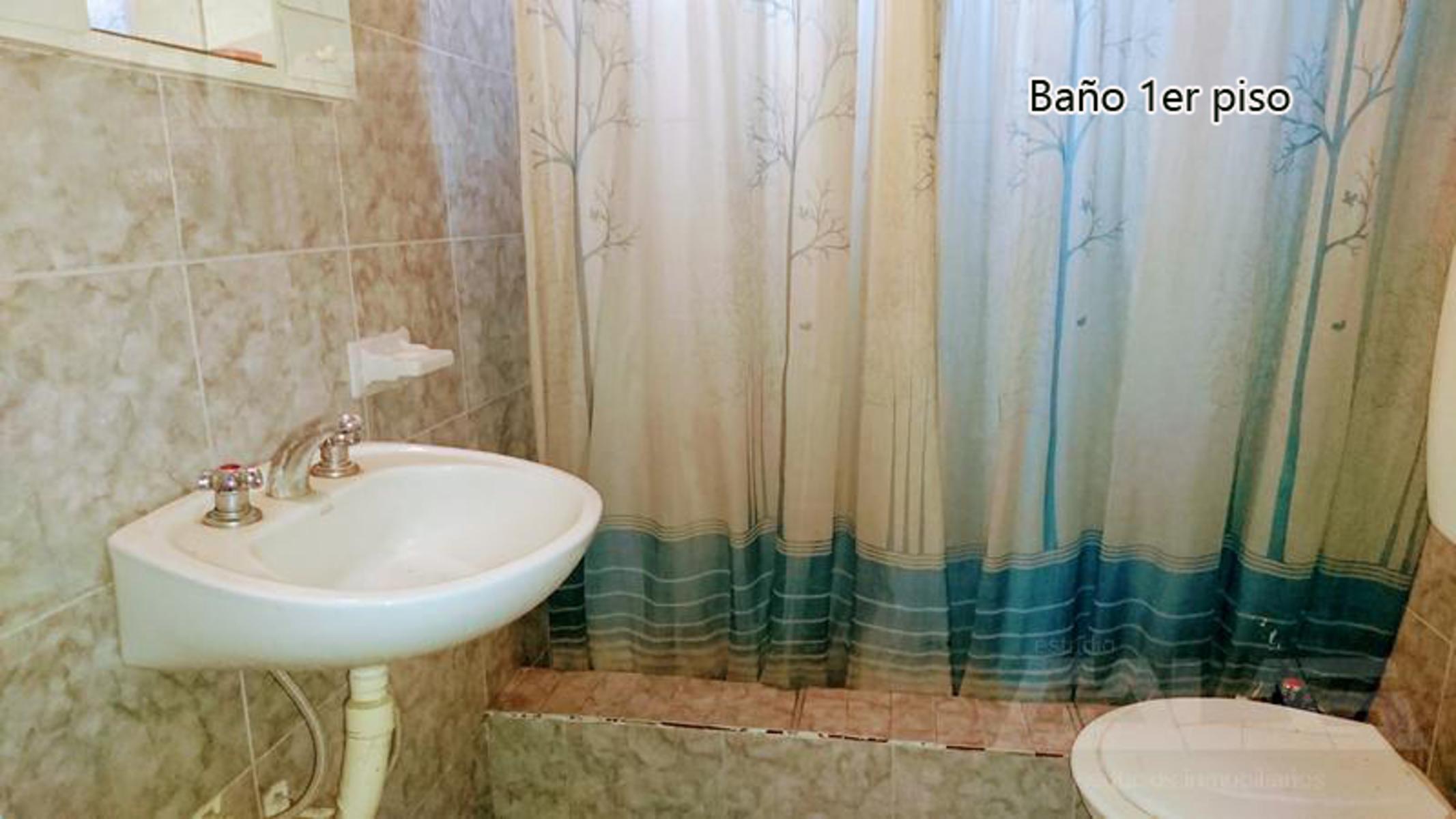 Propiedad a la venta en Ituzaingo Sur. 3 CASAS EN 1 .24 de Octubre 2400. Apto Crédito Hipotecario. — foto 3