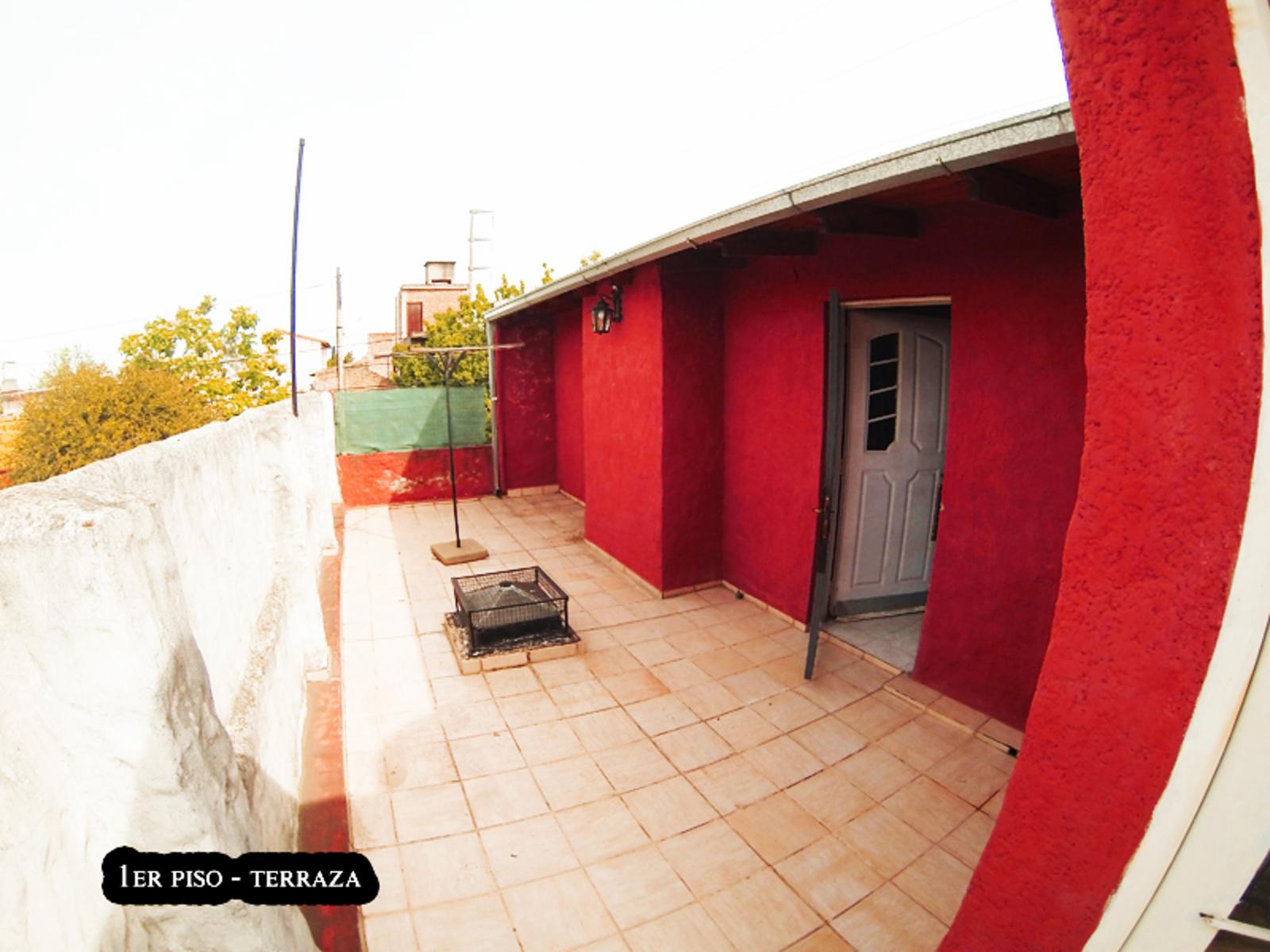 Propiedad a la venta en Ituzaingo Sur. 3 CASAS EN 1 .24 de Octubre 2400. Apto Crédito Hipotecario. — foto 6