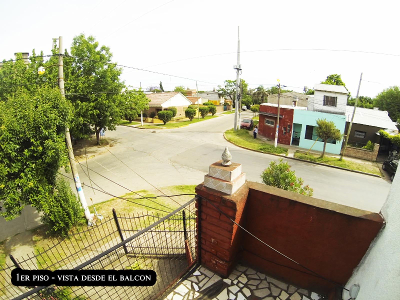 Propiedad a la venta en Ituzaingo Sur. 3 CASAS EN 1 .24 de Octubre 2400. Apto Crédito Hipotecario. — foto 8