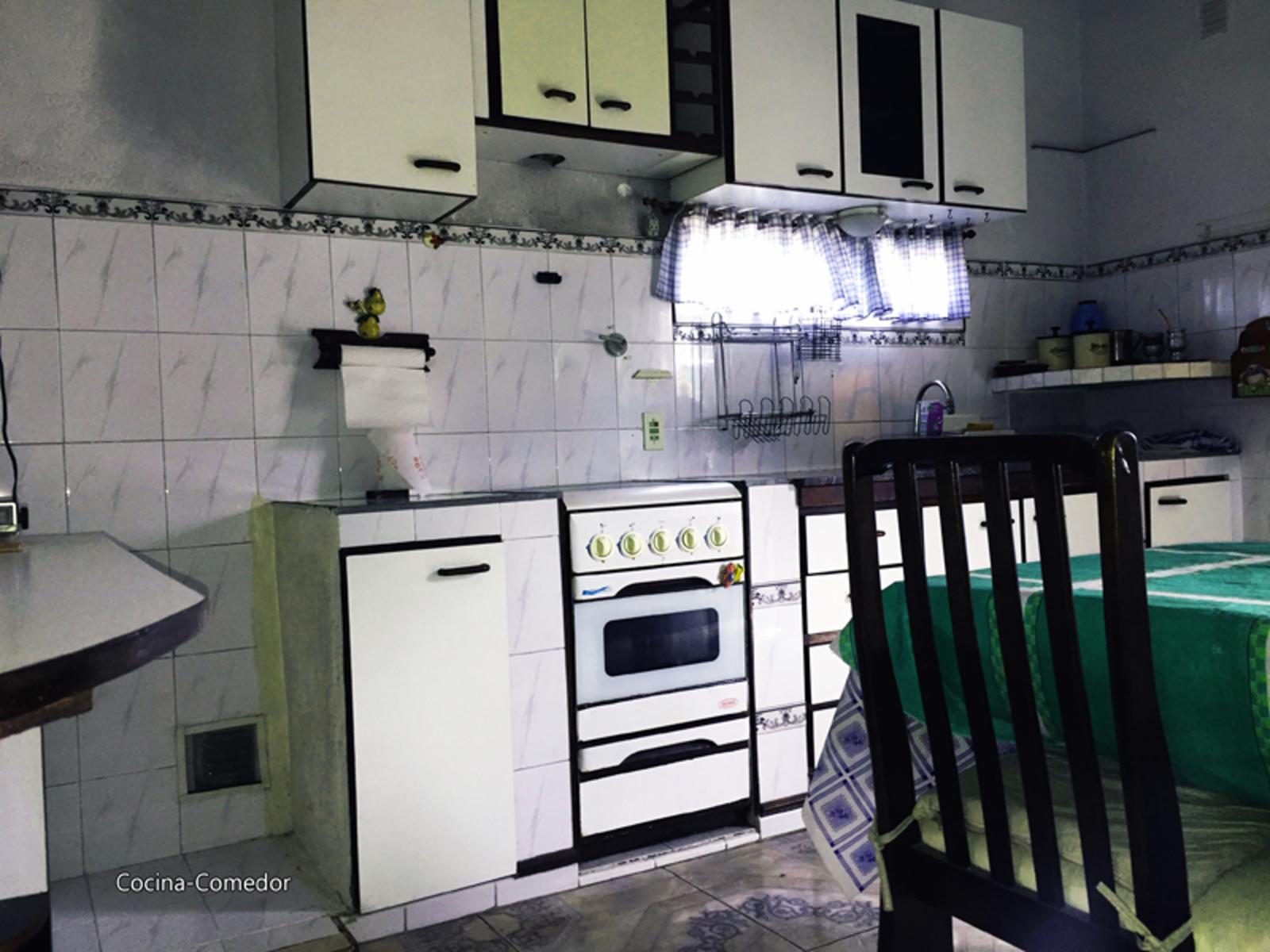 Propiedad a la venta en Ituzaingo Sur. 3 CASAS EN 1 .24 de Octubre 2400. Apto Crédito Hipotecario. — foto 15