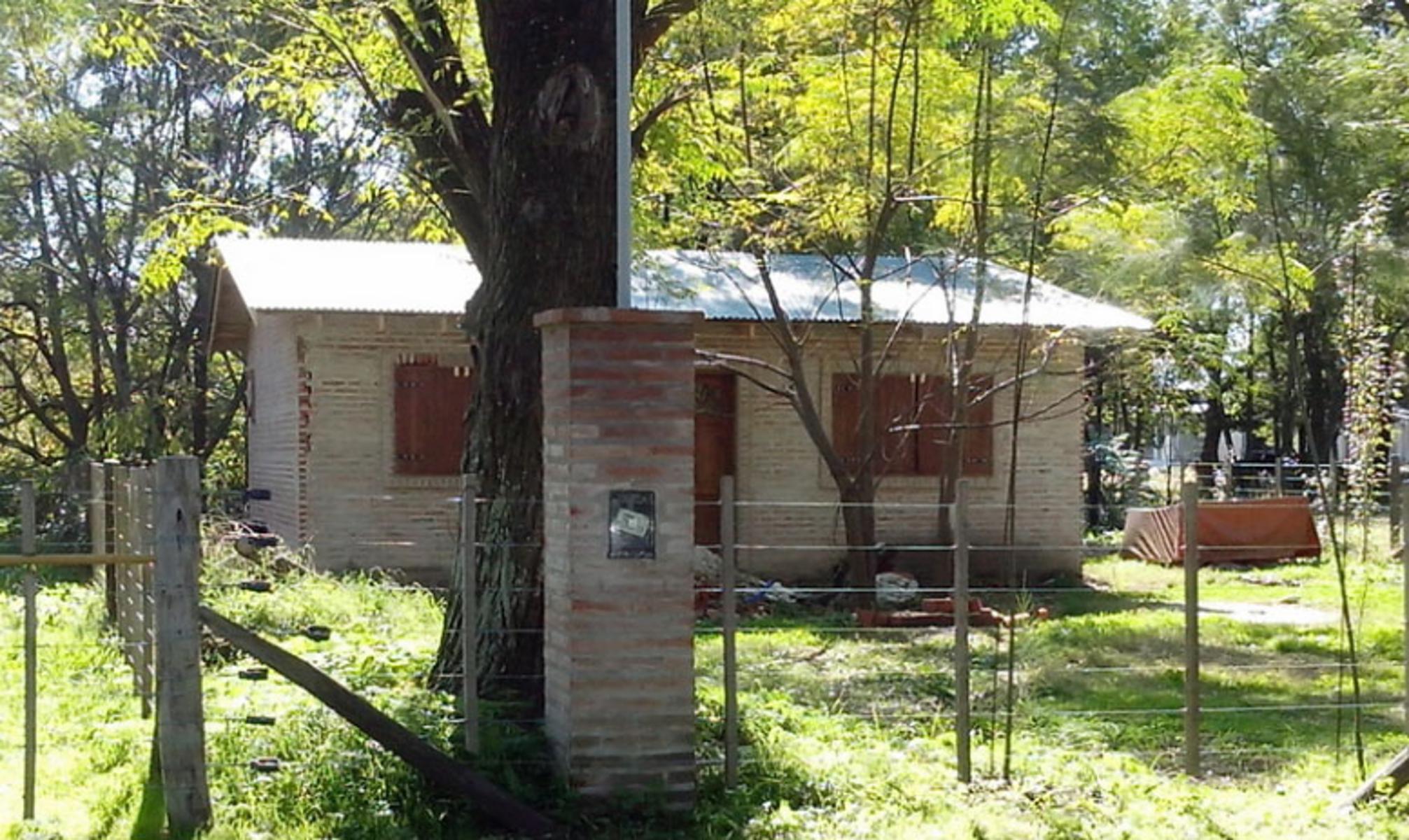 Chalet 2 ambientes a estrenar en Salvador Maria Lobos — foto 2