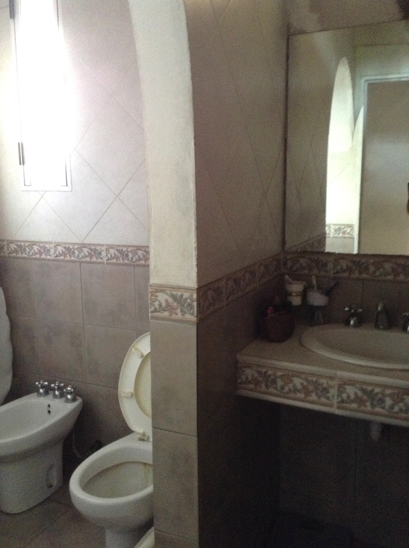 Casa en excelente ubicación, a 700m plaza ituzaingo norte con rápidos accesos a autopista. — foto 2