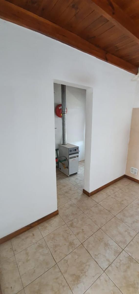 Excelente Casa en B° Villa Parque los Glaciares, visuales paisajisticas únicas. - 4