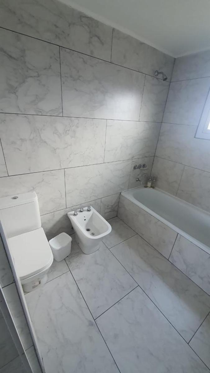 Hermosa casa de 140 mts2 ubicada en Terrazas de Manantiales - 9