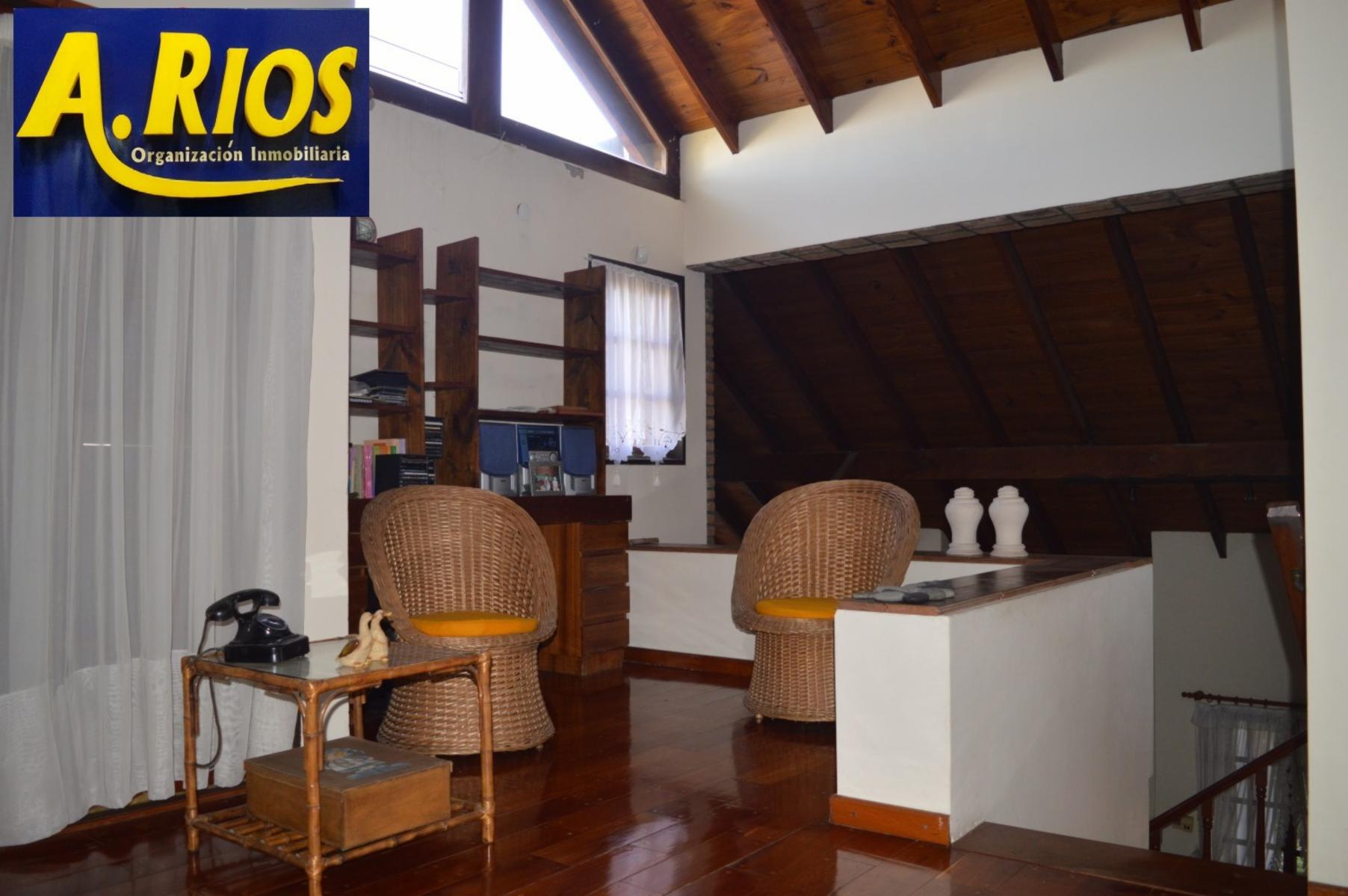 Padua sur a 700m estacion y 150 de Echeverria. Chalet de categoria sobre doble lote con750m. — foto 10