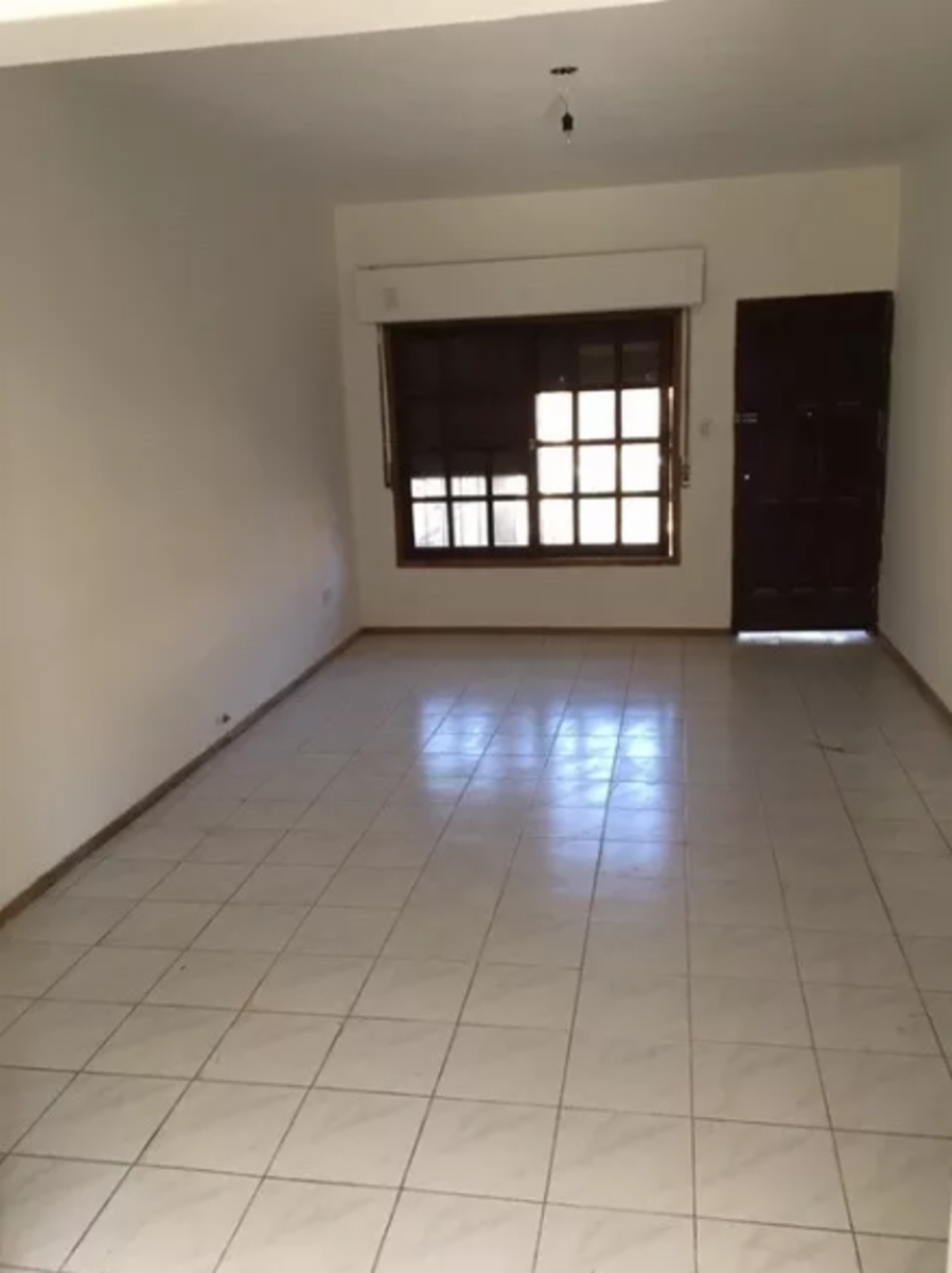 CASA LOTE PROPIO DE 10 X 50 - 3 AMB. ITUZAINGO — foto 6