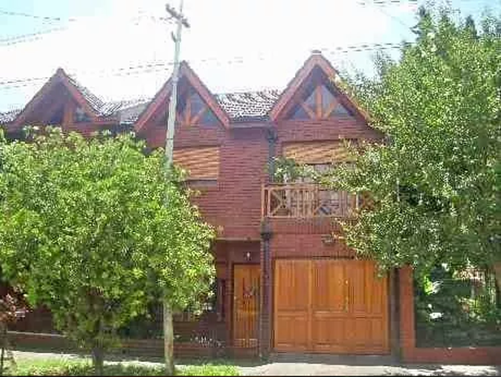 TRÍPLEX EN VENTA - CASTELAR NORTE