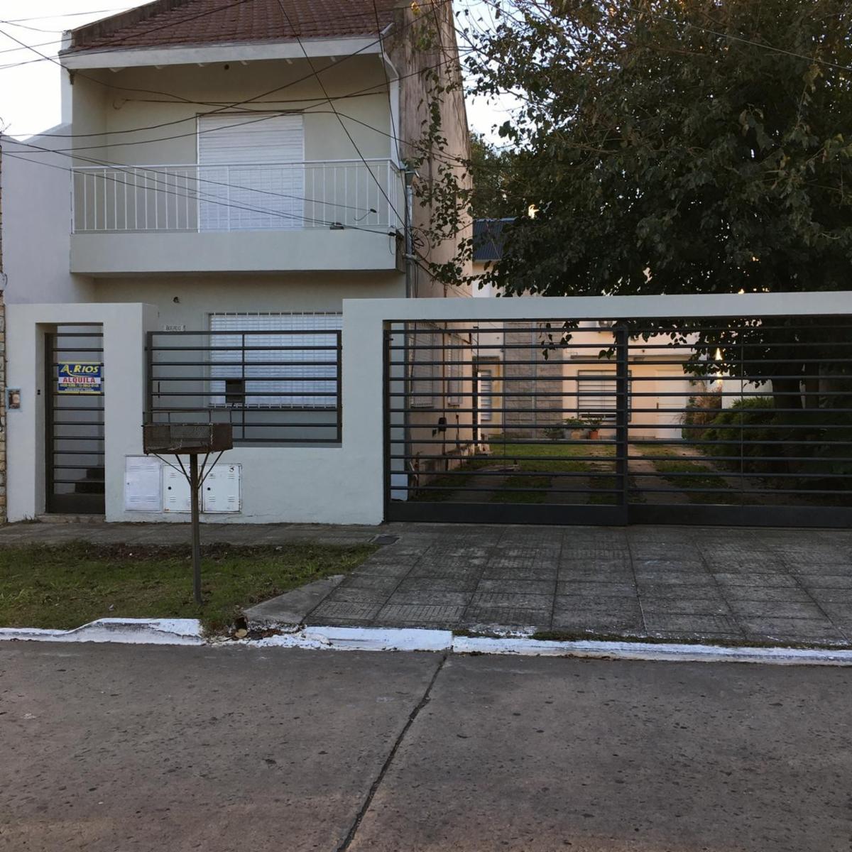 DUPLEX 3 AMBIENTES CASTELAR - 18