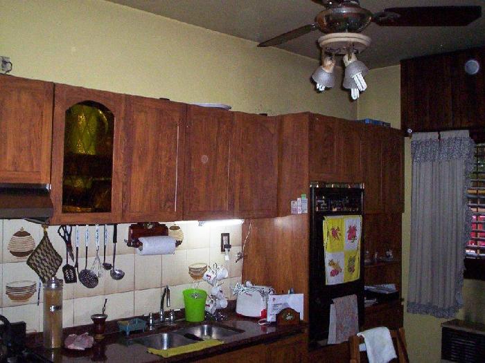 CHALET EN PARQUE JOHNSTON PROXIMO A 5 ESQUINAS.