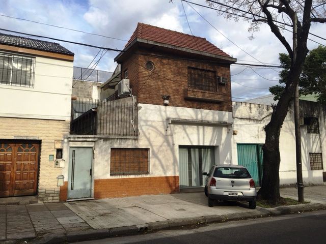 MUY BUEN PH 4 AMB CON PATIO CON TECHO REBATIBLE Y PARRILLA — foto 11