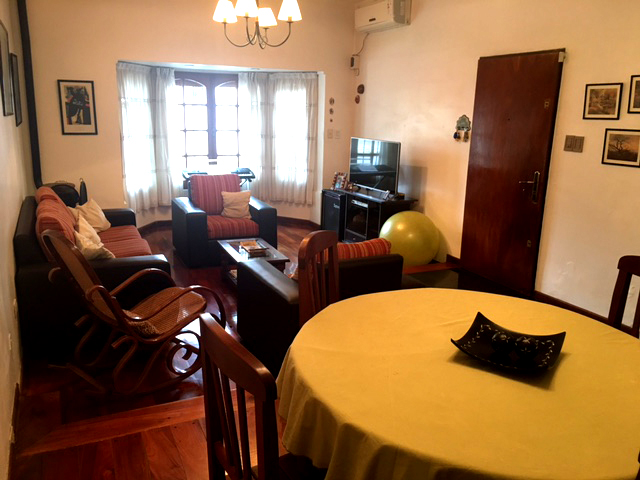 MUY BUEN CASA DE 5 AMBIENTES CON COCHERA, PATIO, QUINCHO Y TERRAZA — foto 5