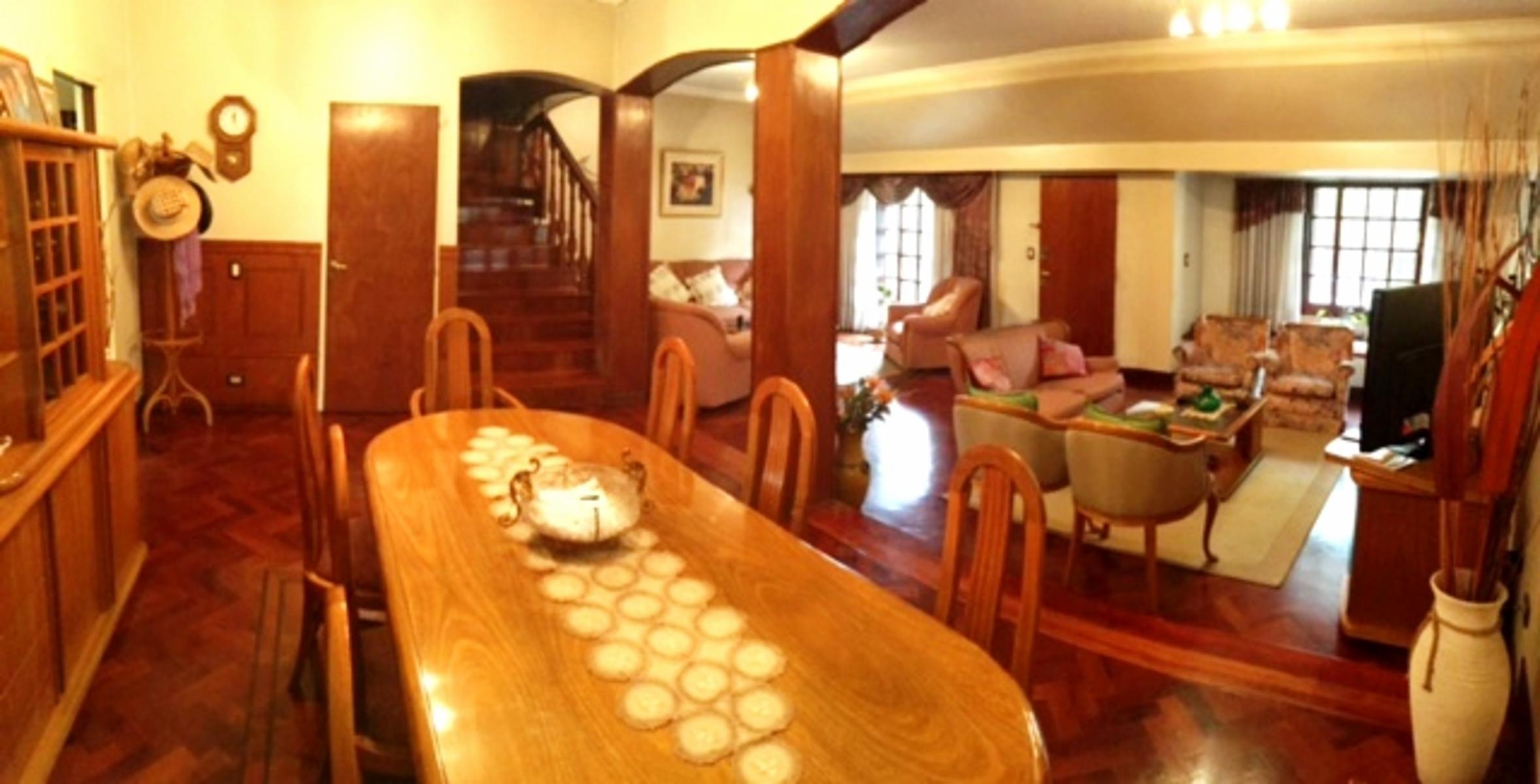 EXCELENTE CASA DE 5 AMB C/DEP DE SERV, JARDIN C/PISCINA, GARAGE Y 3 BALCONES — foto 14