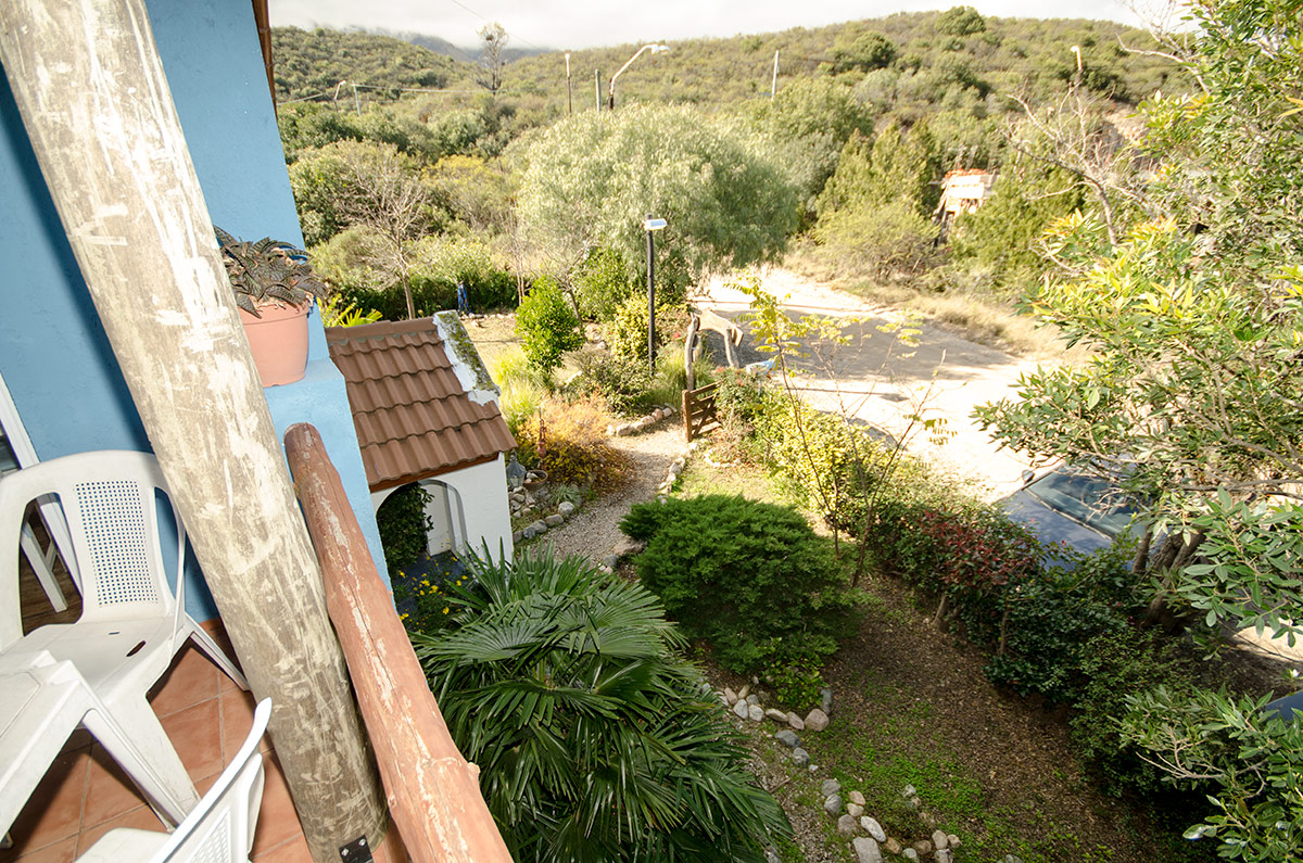 Casa de te EL ANGEL AZUL y vivienda sobre parque de 1500 m2 - 16