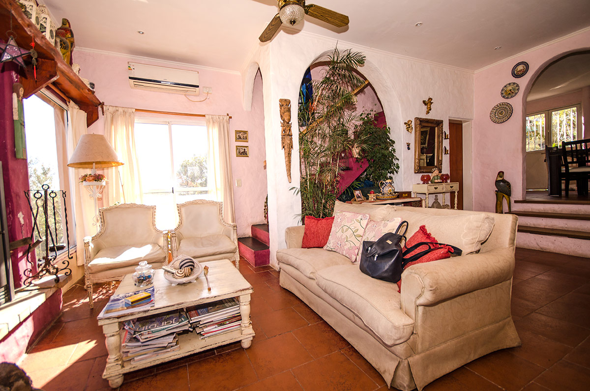 Casa de te EL ANGEL AZUL y vivienda sobre parque de 1500 m2 - 30