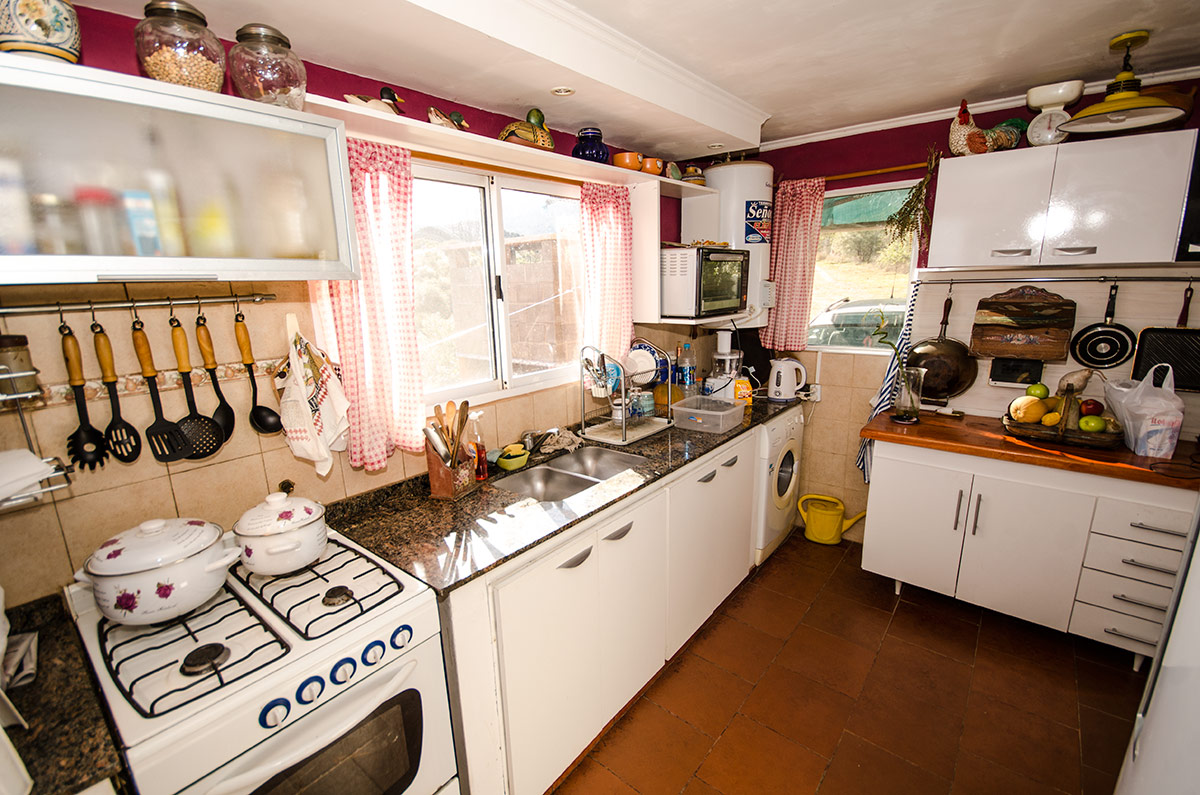 Casa de te EL ANGEL AZUL y vivienda sobre parque de 1500 m2 - 35