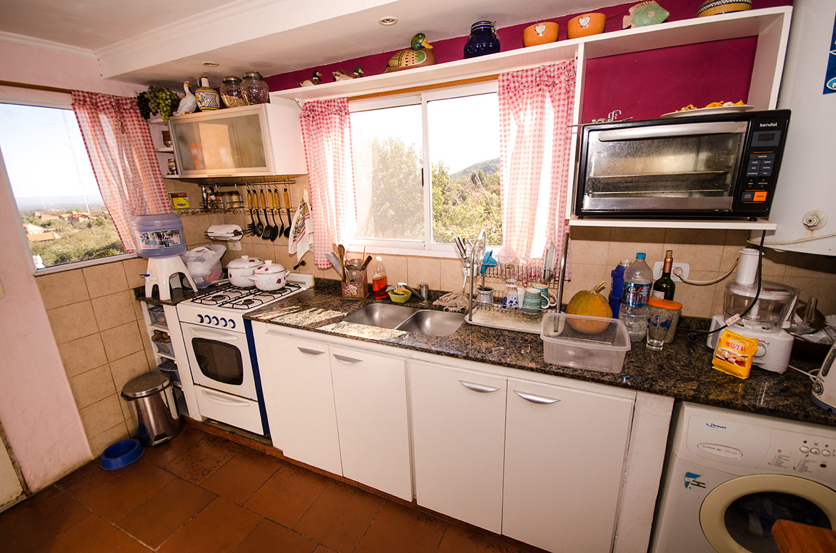 Casa de te EL ANGEL AZUL y vivienda sobre parque de 1500 m2 - 36