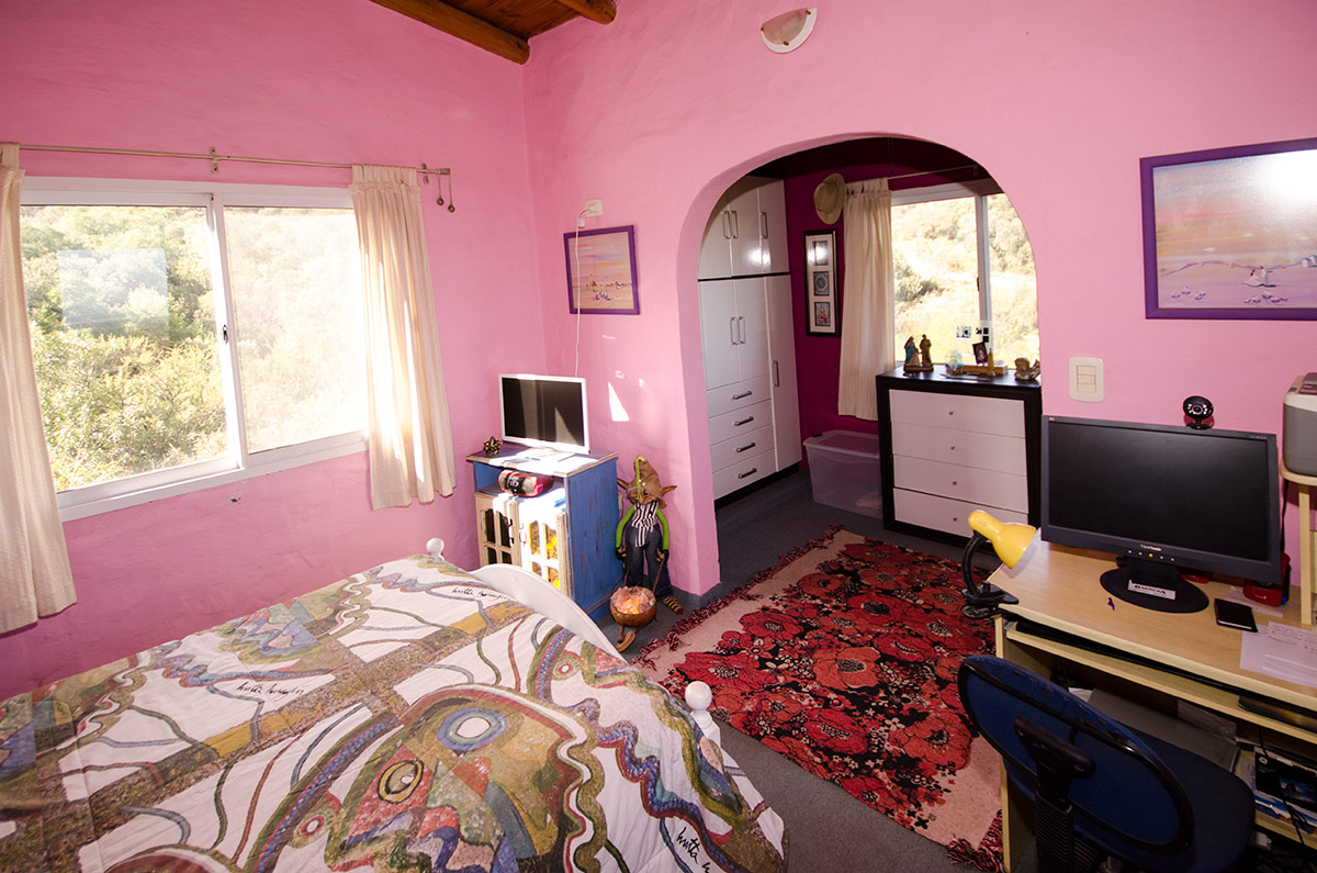 Casa de te EL ANGEL AZUL y vivienda sobre parque de 1500 m2 - 38