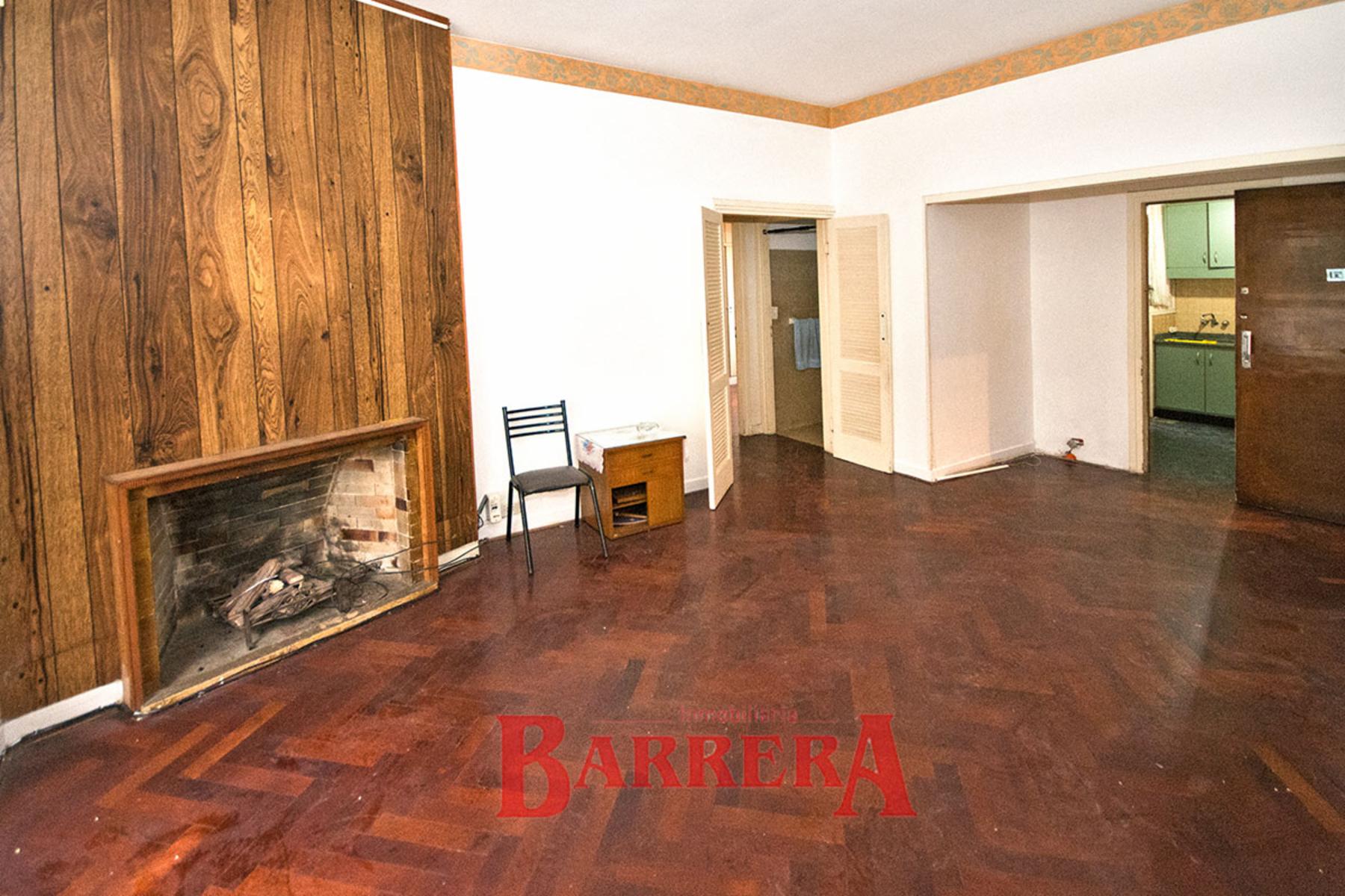 Depto 1º por escalera de 3 ambientes con balcon y cocina con lavadero separado — foto 3