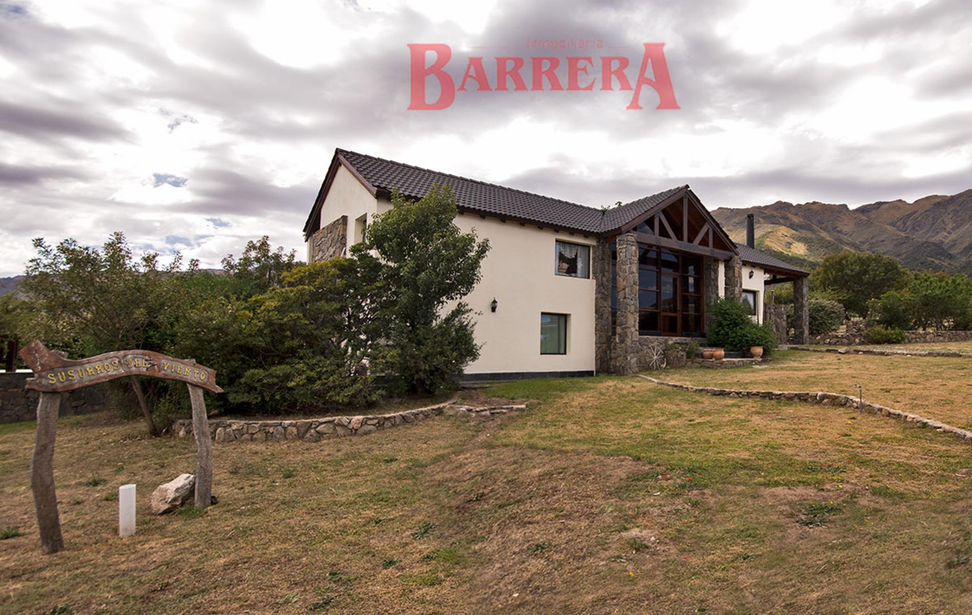 Hermoso chalet de 3 dormitorios en Country Las Cascadas