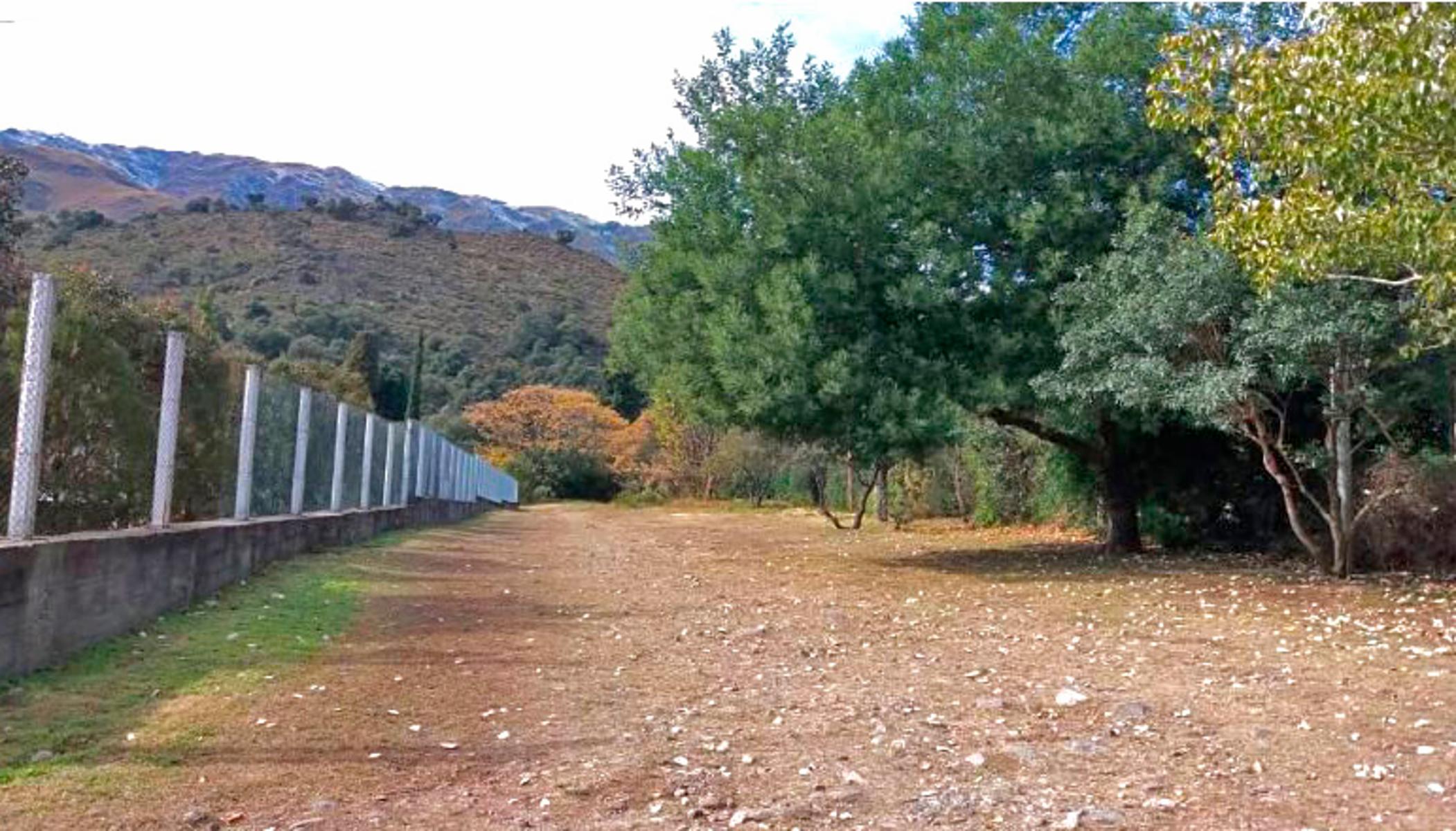 Terreno al pie de la sierra en El Rincón (a metros del conocido Hotel Condor) — foto 3