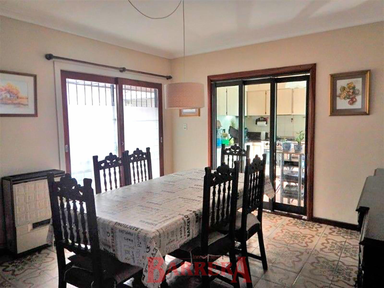 Chalet 4 dormitorio y estudio, 1 cuadra Av. Constitución y 9 de la playa — foto 3