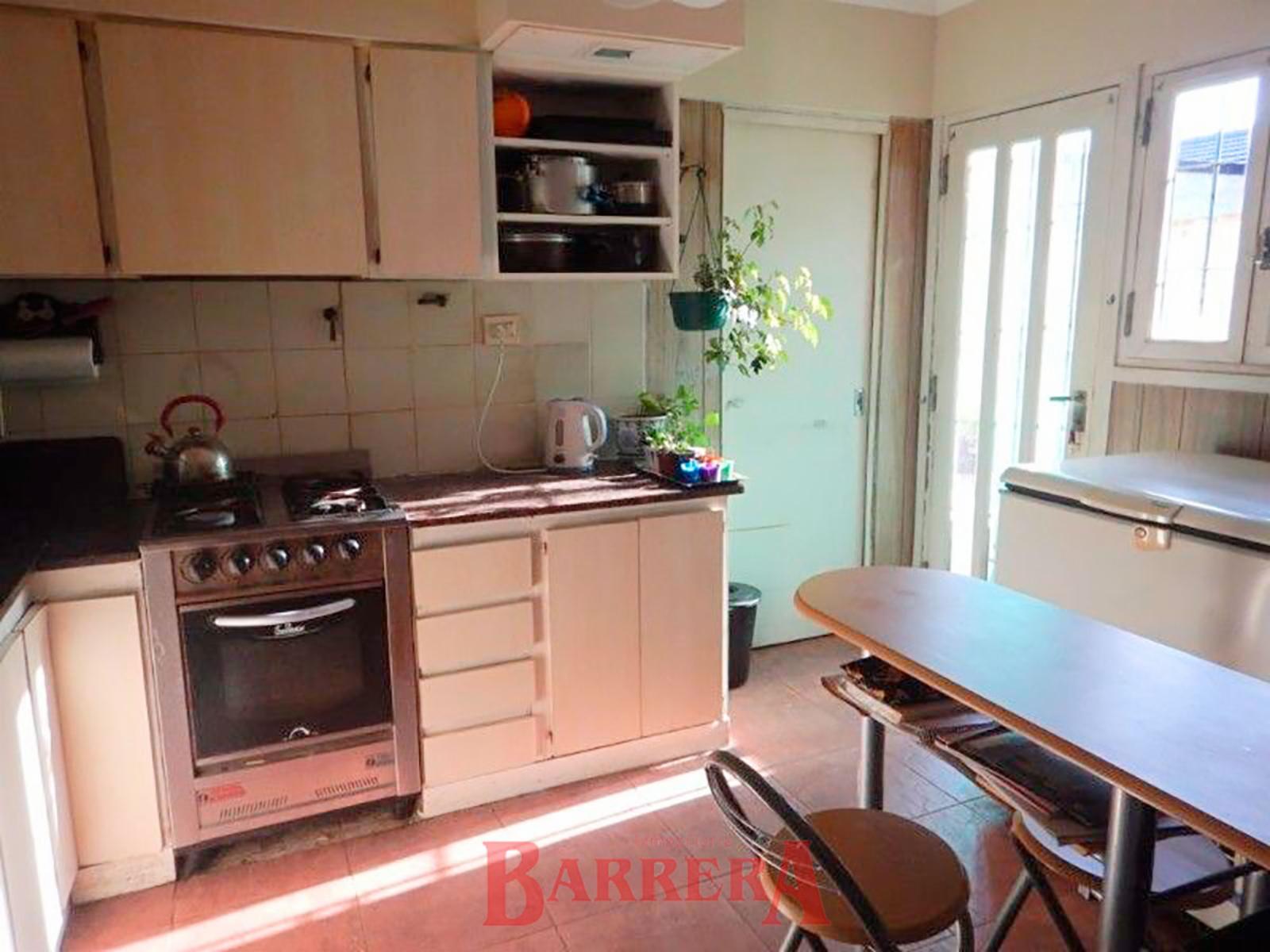 Chalet 4 dormitorio y estudio, 1 cuadra Av. Constitución y 9 de la playa — foto 4
