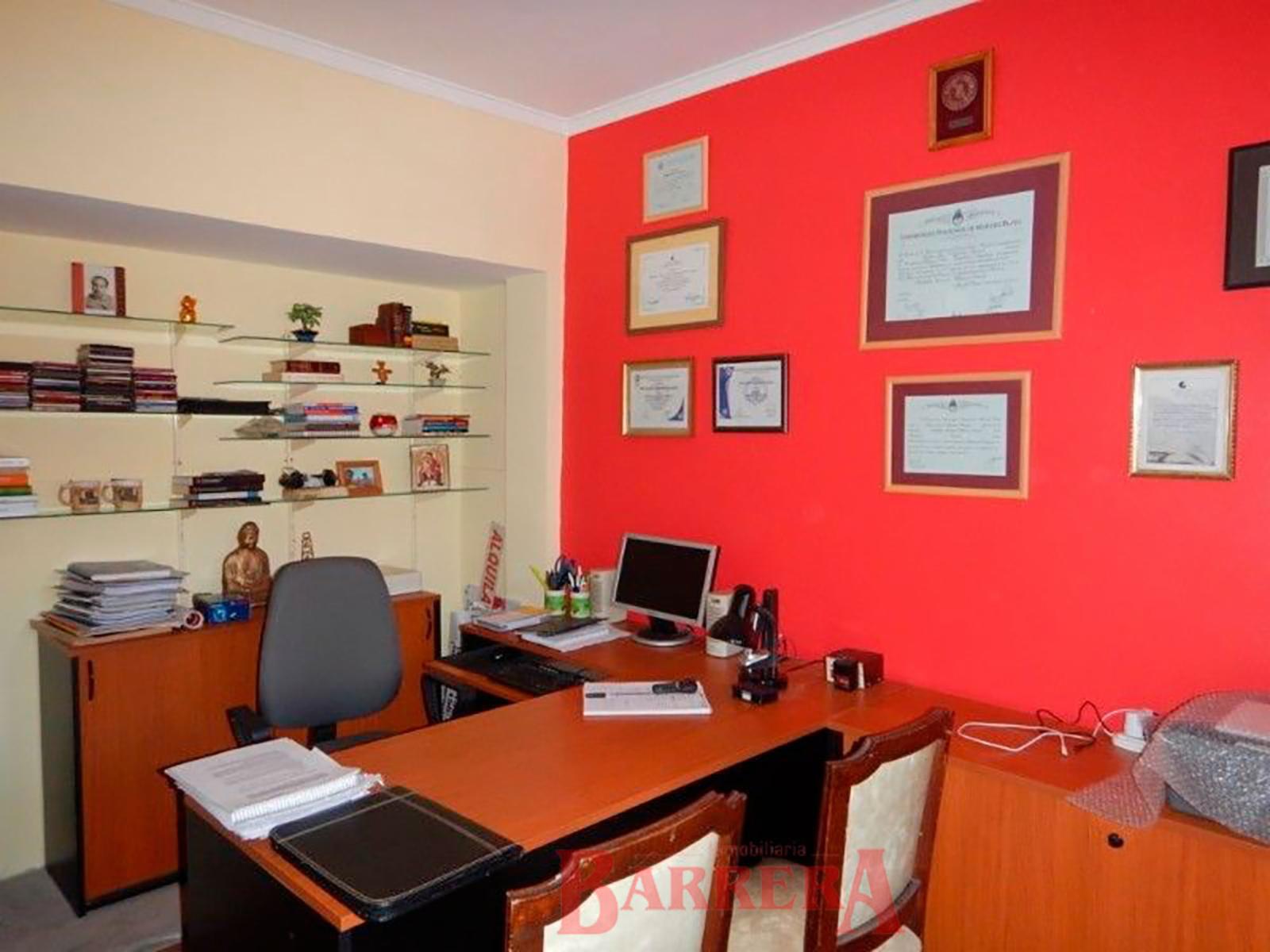 Chalet 4 dormitorio y estudio, 1 cuadra Av. Constitución y 9 de la playa — foto 5