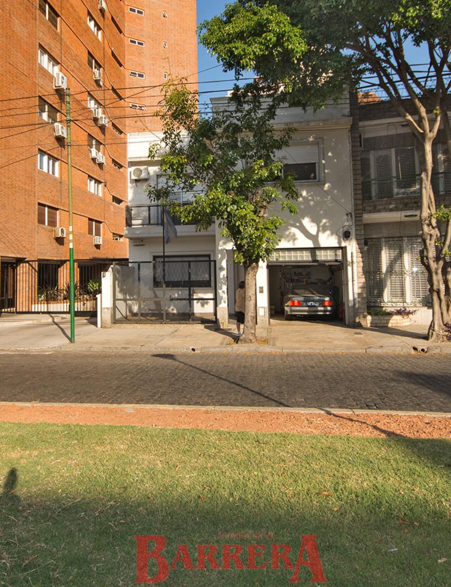 Av. De los Incas al 3800, Casa 280 m2 cubiertos sobre lote 199 m2 Refaccionada, faltan detalles — foto 2