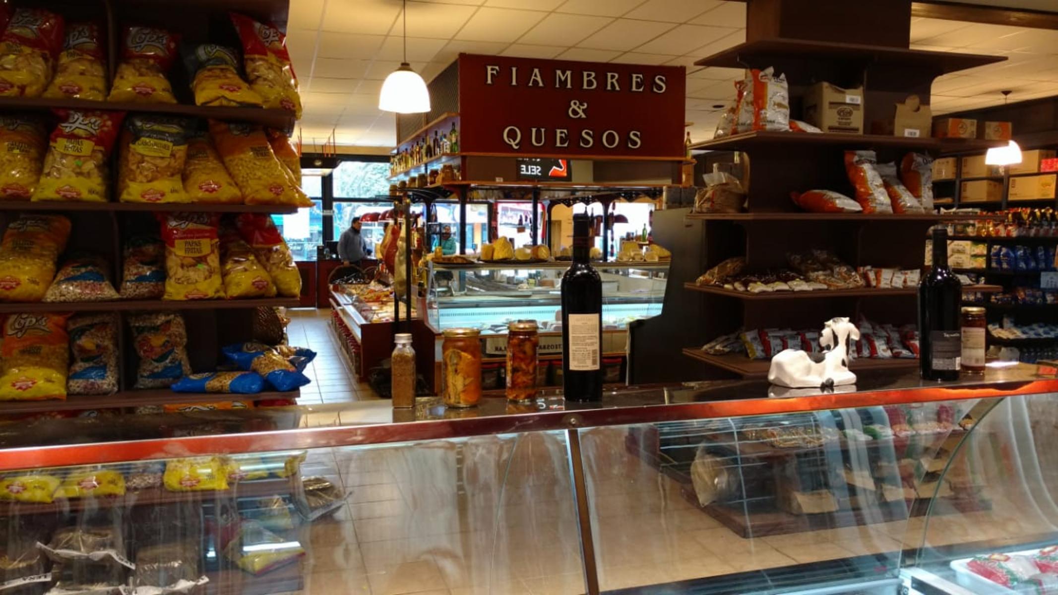 Importante comercio multirubro de muy buena calidad. 20 años de trayectoria en Merlo, San Luis. - 4