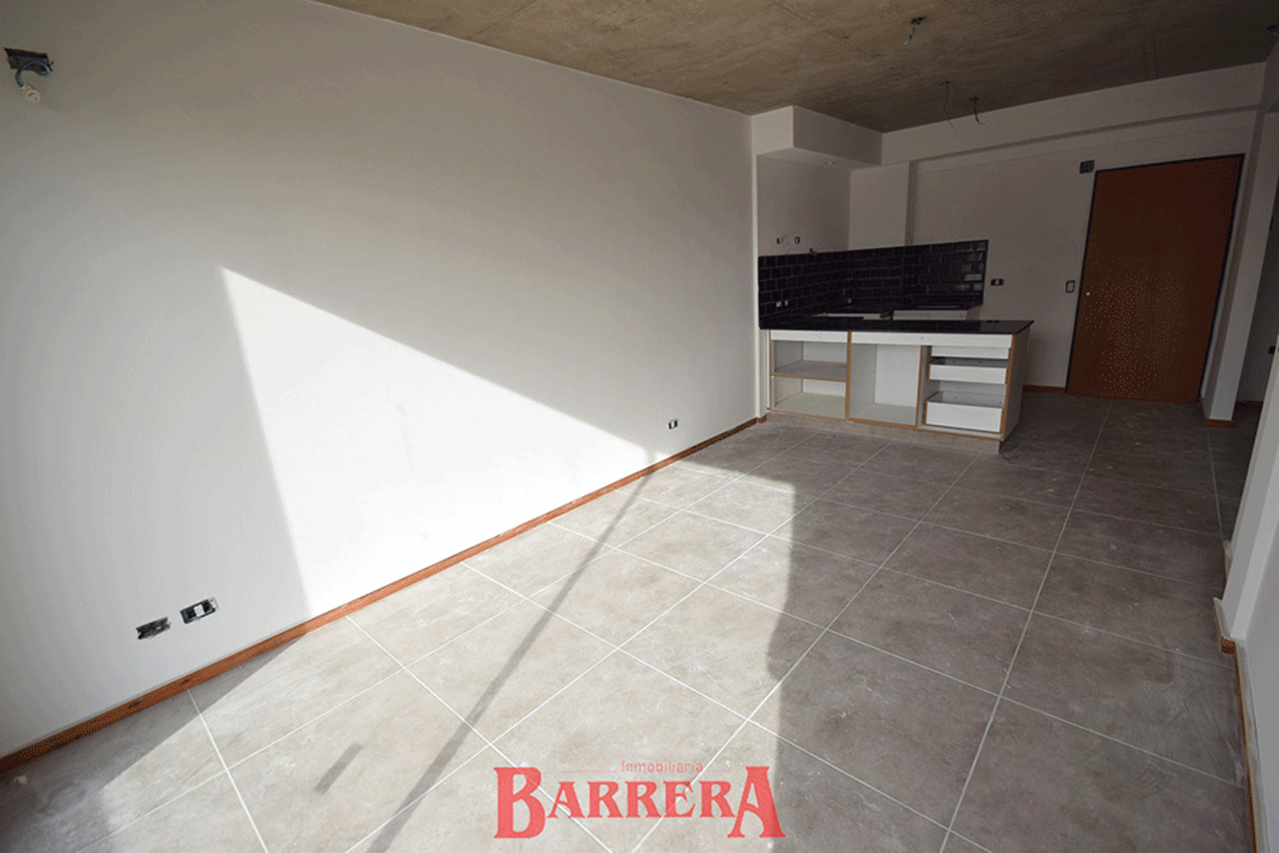 Dos ambientes en edificio de categoria, cochera opcional — foto 4