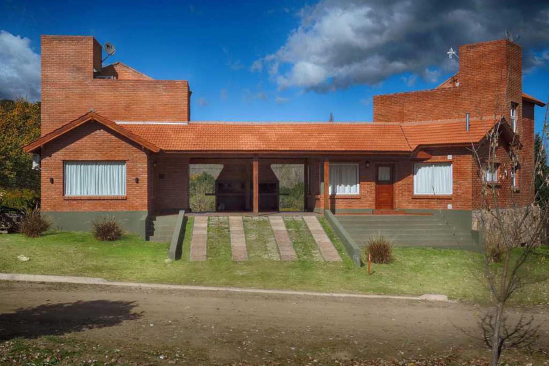 Country CHUMAMAYA, casa Chalet doble, 285 m2 contr. sobre lote 1046 m2