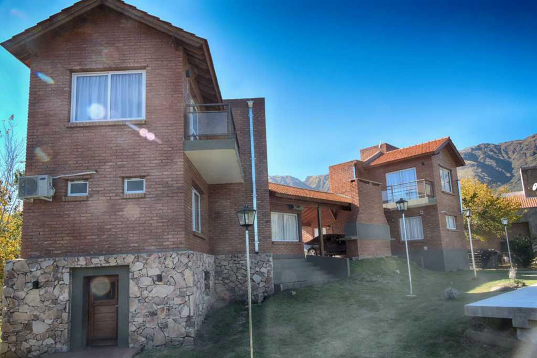 Country CHUMAMAYA, casa Chalet doble, 285 m2 contr. sobre lote 1046 m2 — foto 4