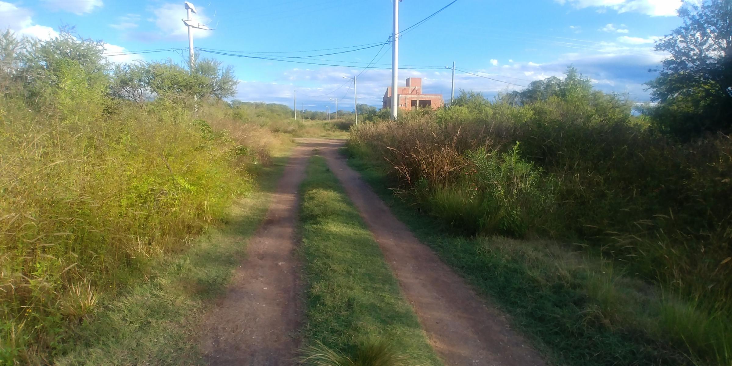 Lote para vivienda a 1 cuadra Av. Fermín Romero 800 m2 — foto 3