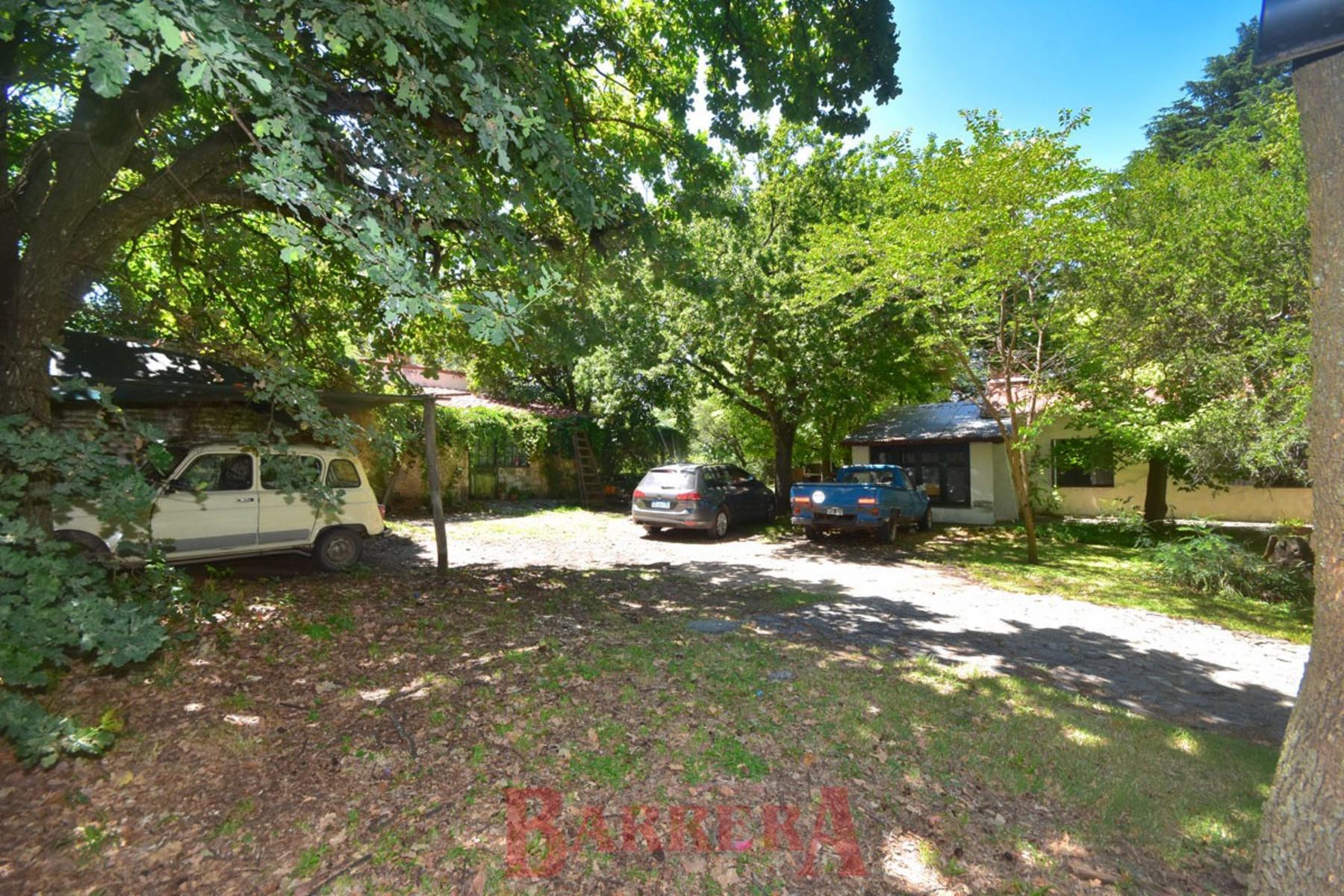 Chalet s/Av. dos venados sobre lote 5801 m2. Excelente prop. — foto 9