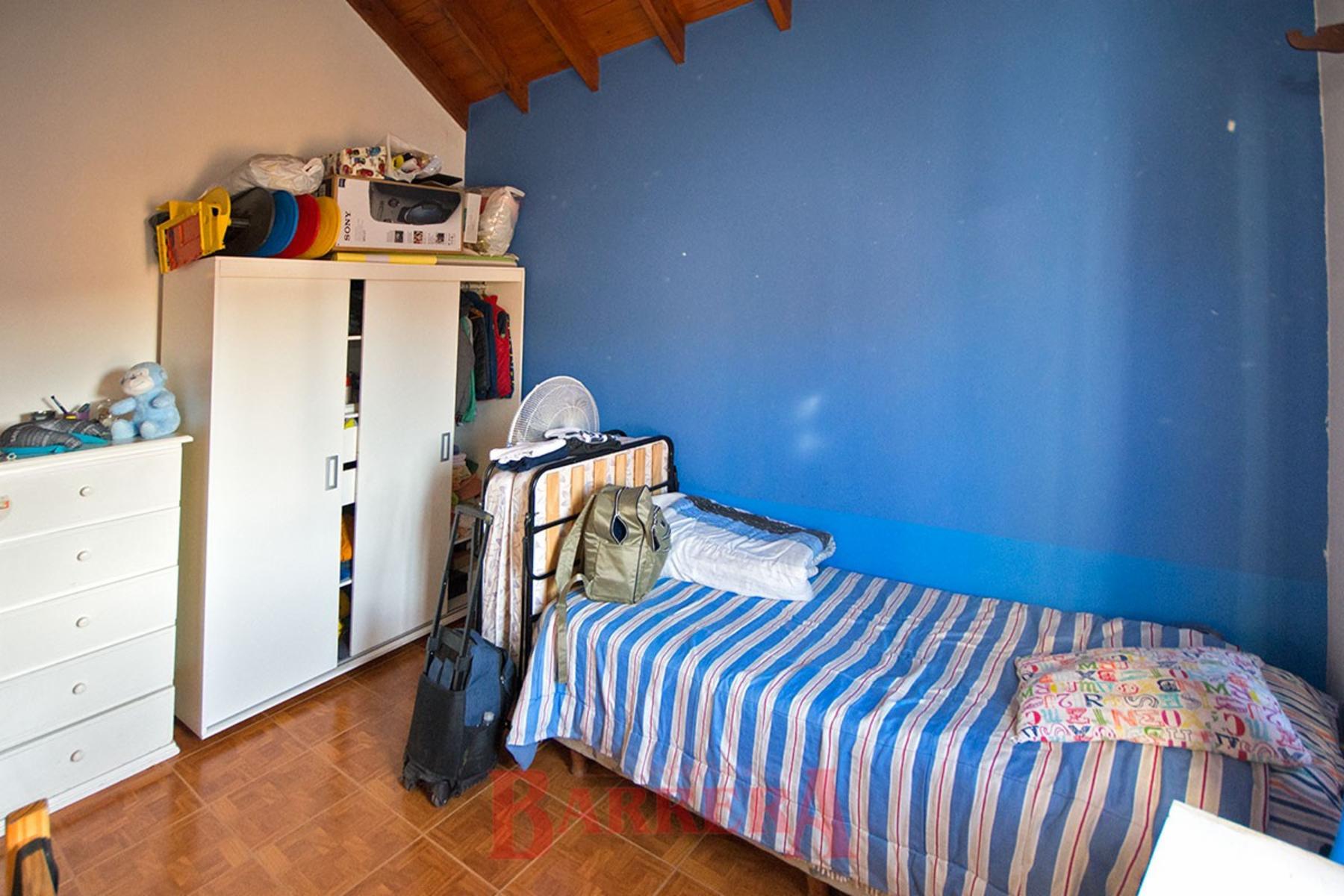 Casa y galpón sobre lote 3287 m2 — foto 12